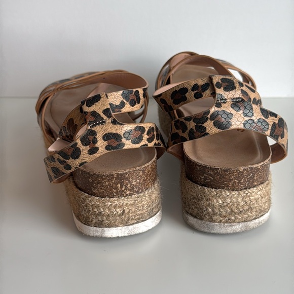 7.5 Leopard Print Espadrille Platform Gladiator Open Toe Shoe 
Sandal - Picture 4 of 6